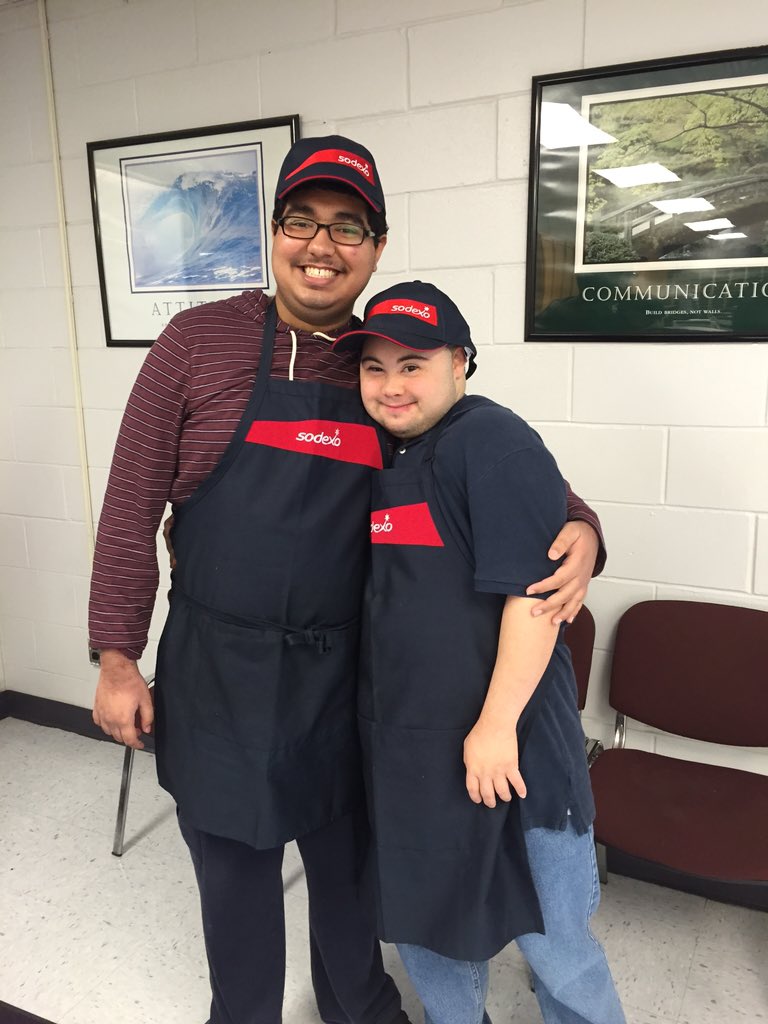 Our newest Sodexo workers! Great job Freddie and Bilal 👏🏼👏🏼❤️❤️ #LookingSharp