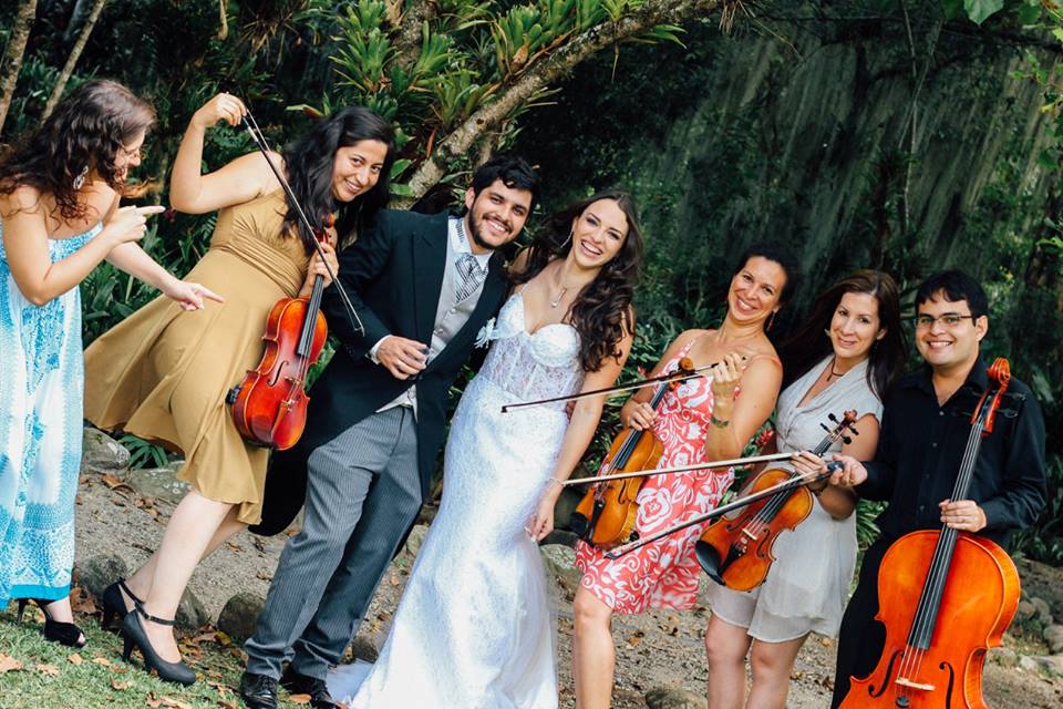 Música a la medida de tus sueños. Pop, balada, rock, jazz, tangos, boleros y mucho más! #musicaparatodaocasion