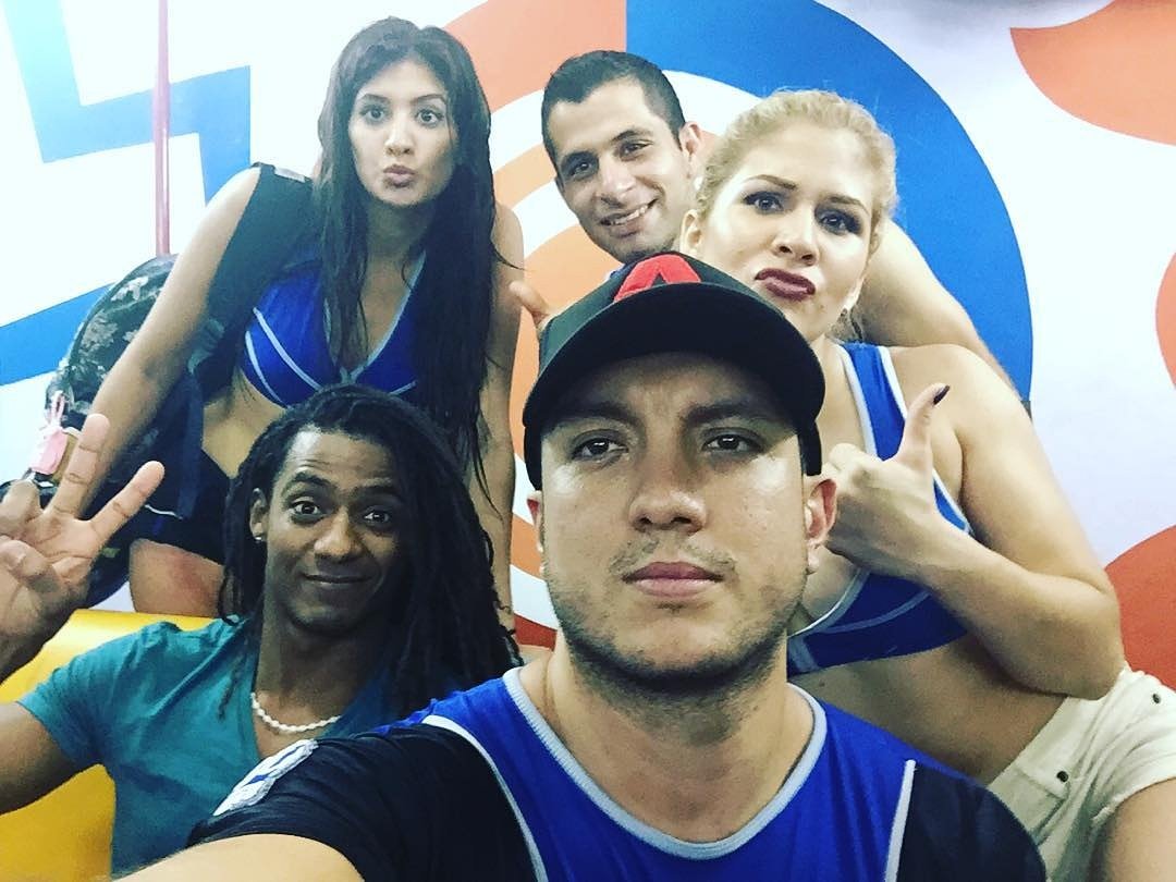 Azul Combate Ecuador tweet media