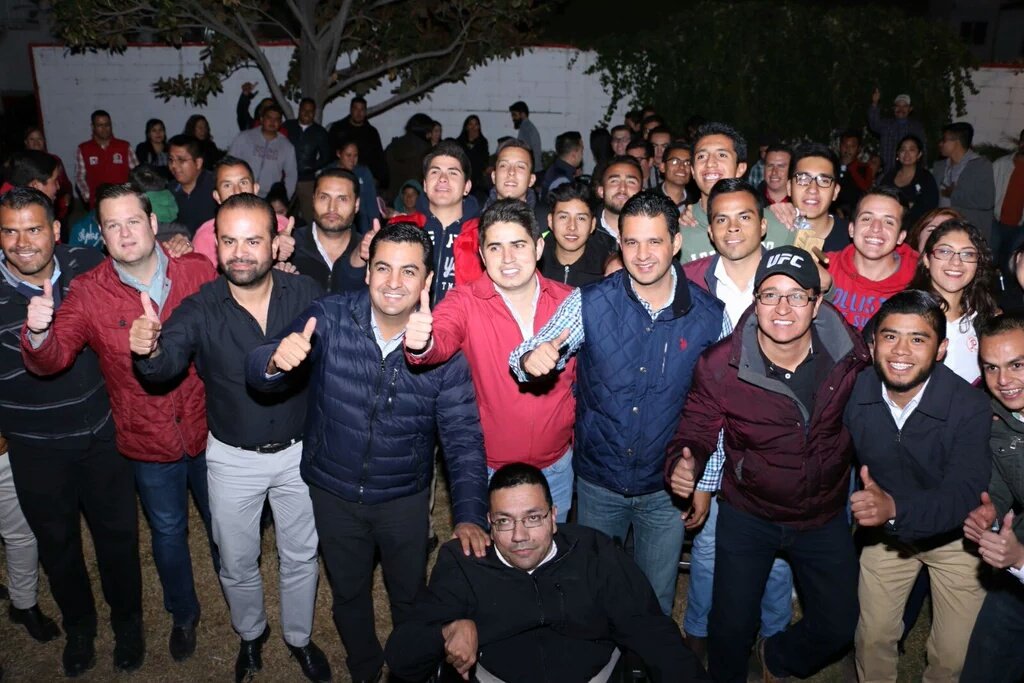 RedJPDurango's tweet photo. Delegados de la #REDJP de la capital del estado listos para apoyar a nuestro amigo pre candidato @manuelherrera1 https://t.co/CfhAltWixj