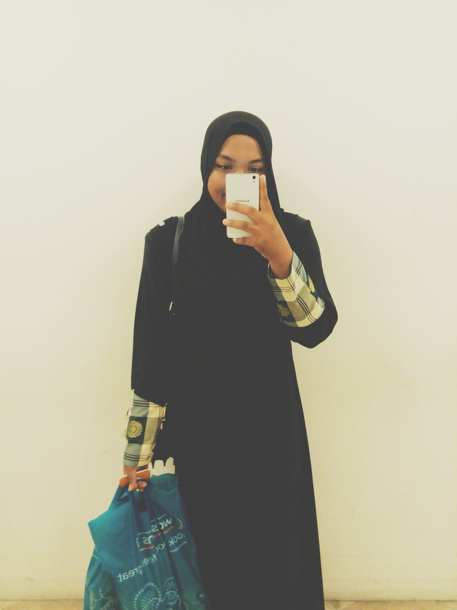 Shalianaaa_'s tweet photo. #simpleandnice 😳 https://t.co/BhTIinkQiH