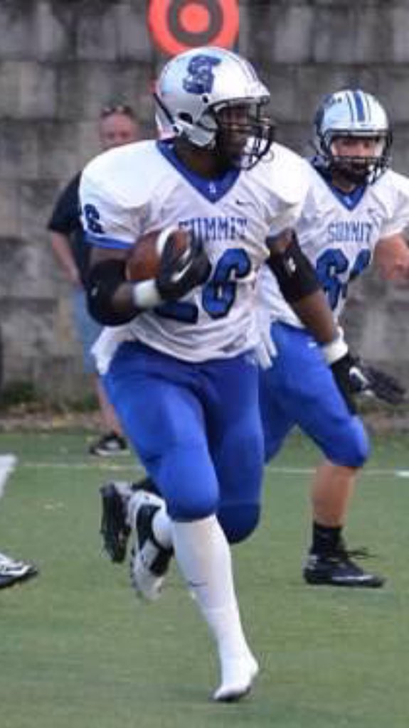 theSCDFootball's tweet image. Go to St. C's tomorrow at 10:30 am to join Senior @davionnelaney for his signing day!
#SummitFootball
