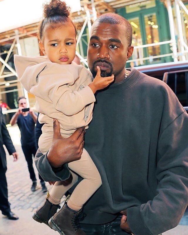 Its_North_West's tweet photo. Twins. https://t.co/R8u2GS53Lg