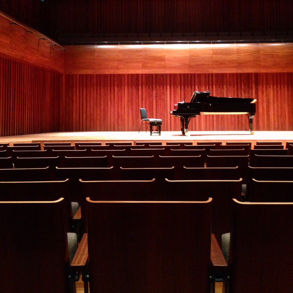 studioGABA's tweet photo. A beautiful exclusive opera recital with the talented #danielshelvey! #miltoncourt #theatre #lovethis https://t.co/7I5gV6rmtK