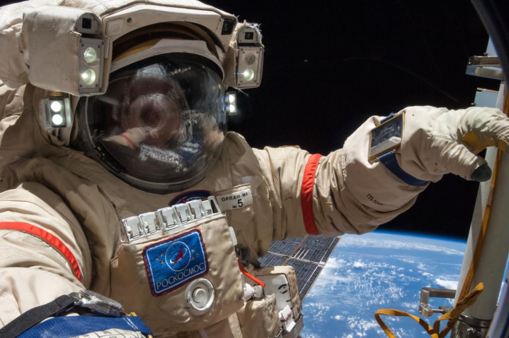 Tomorrow, watch live as 2 Russian cosmonauts perform #spacewalk. NASA TV begins at 7:30am ET go.nasa.gov/1P4Qa9k