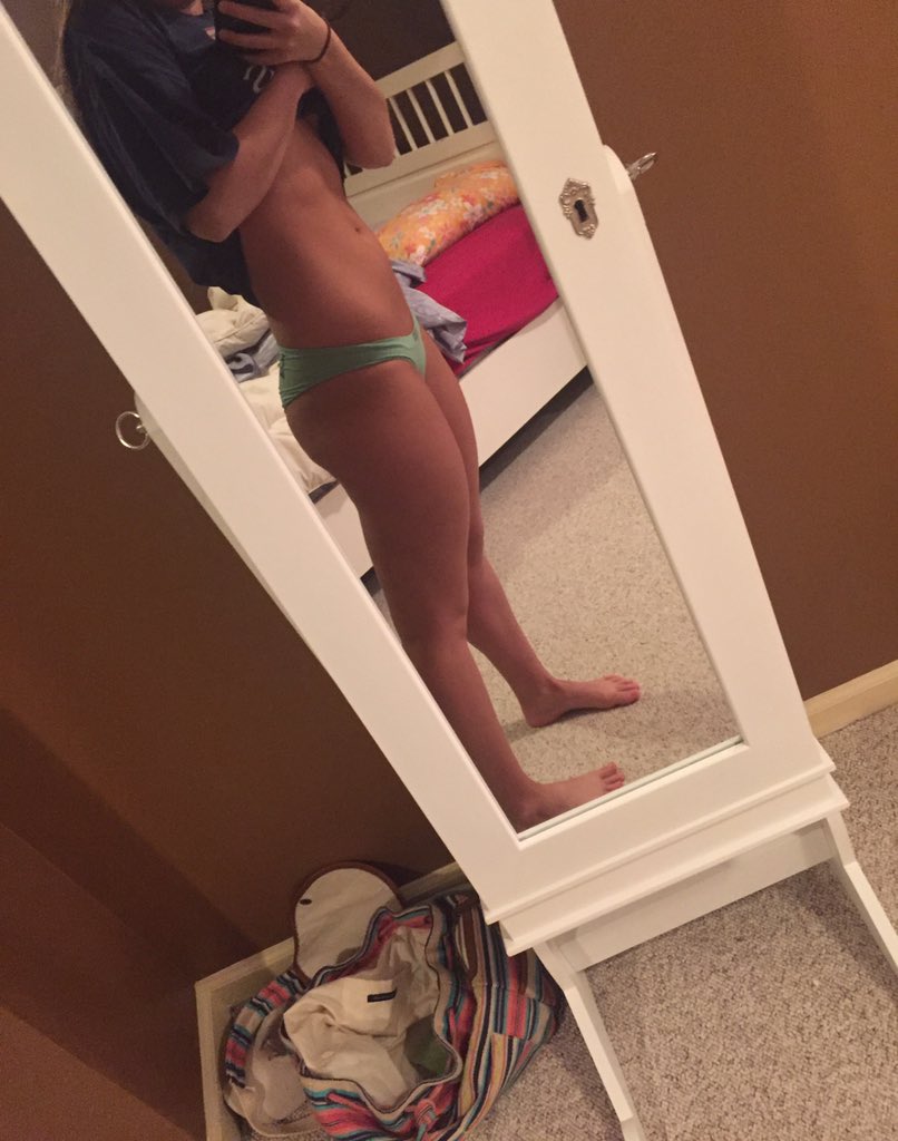 emily warren tweet media