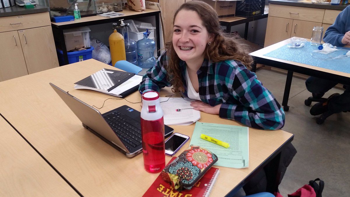 LenaweeTechFFA's tweet photo. Working diligently on agscience projects #CTEMonth #techhort #techsaes #techagtech #lisdtechcenter #sciencefair https://t.co/z0zoxDTCpc