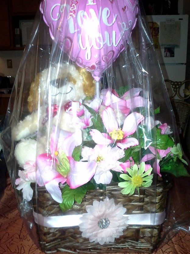 KinyaW1's tweet photo. Valentine's Day is coming soon. Order your Gift Basket for your loved one today. Email kwaller342000@yahoo.com. https://t.co/L1varW8MnH