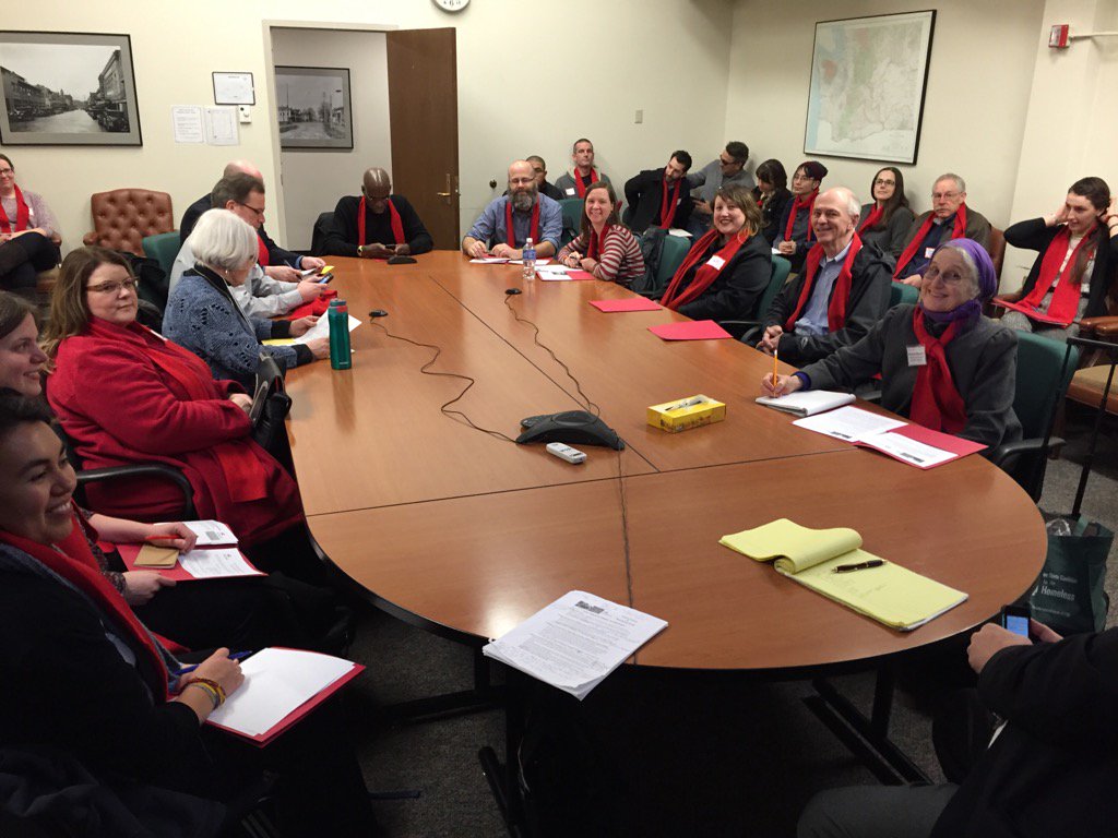 rlaszlosea's tweet photo. Workshop on current legislative actions, by Nick Federici #HHAD2016 #waleg https://t.co/hhPxK4bGzq