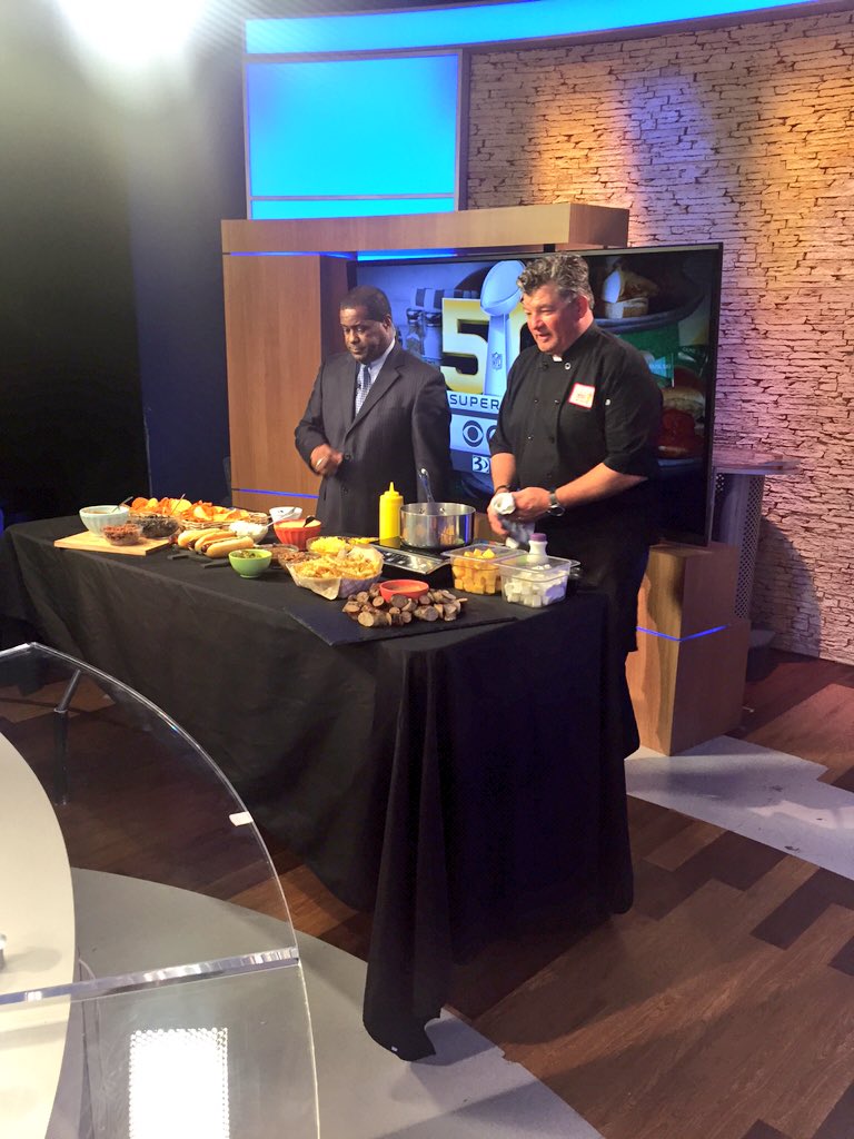BrigidaMack's tweet photo. .@JJsRedHots is in the building for #recipeweek for @WBTV_News on Bounce! #allofthehotdogs #yum! https://t.co/rCsAqUcIKt