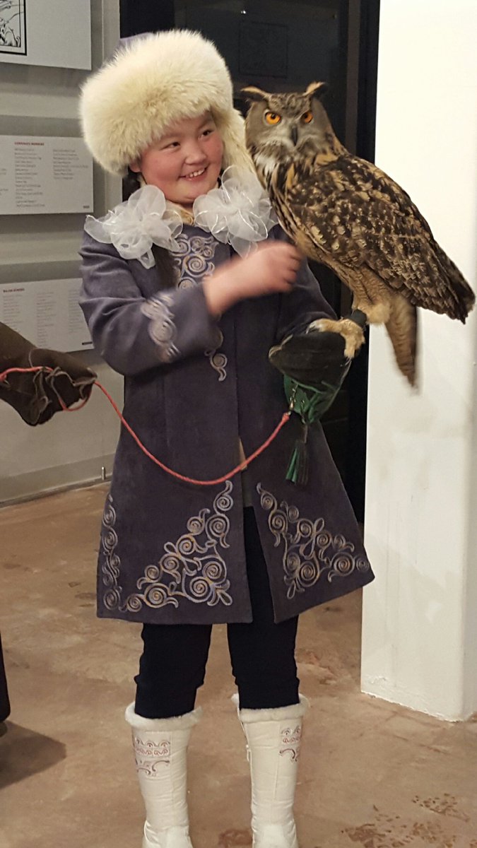 Bubothebird's tweet photo. My girl pumpkin and Aishlopan, #TheEagleHuntress https://t.co/SvRwXQCVA0