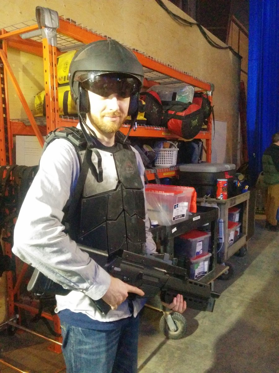 benjaminwcook's tweet image. Fitting that @doorisajar , one of the original RPG players, is officially the first #TheExpanse cosplayer. #TeamCPM