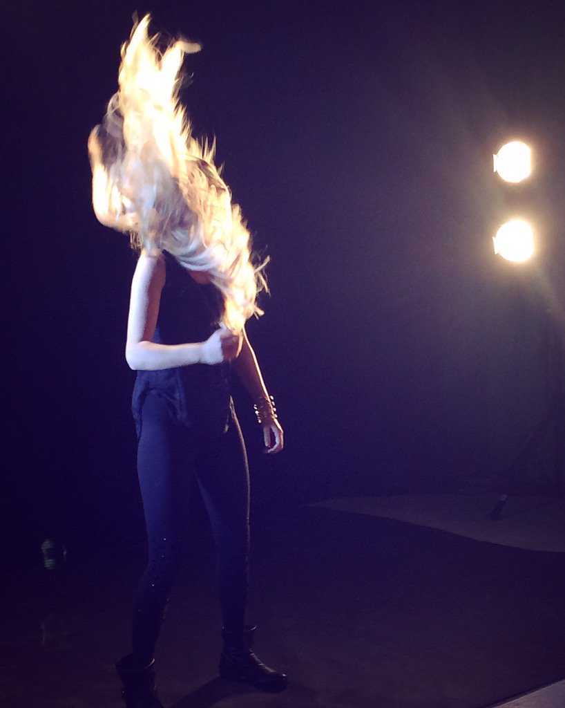 SteadyRush's tweet photo. Lots of #hair flips and #slowmo #action today!  We're working on some reeeally cool stuff for #2016 😃🎥🎶 Can't wait! https://t.co/vhCkCq2bgP
