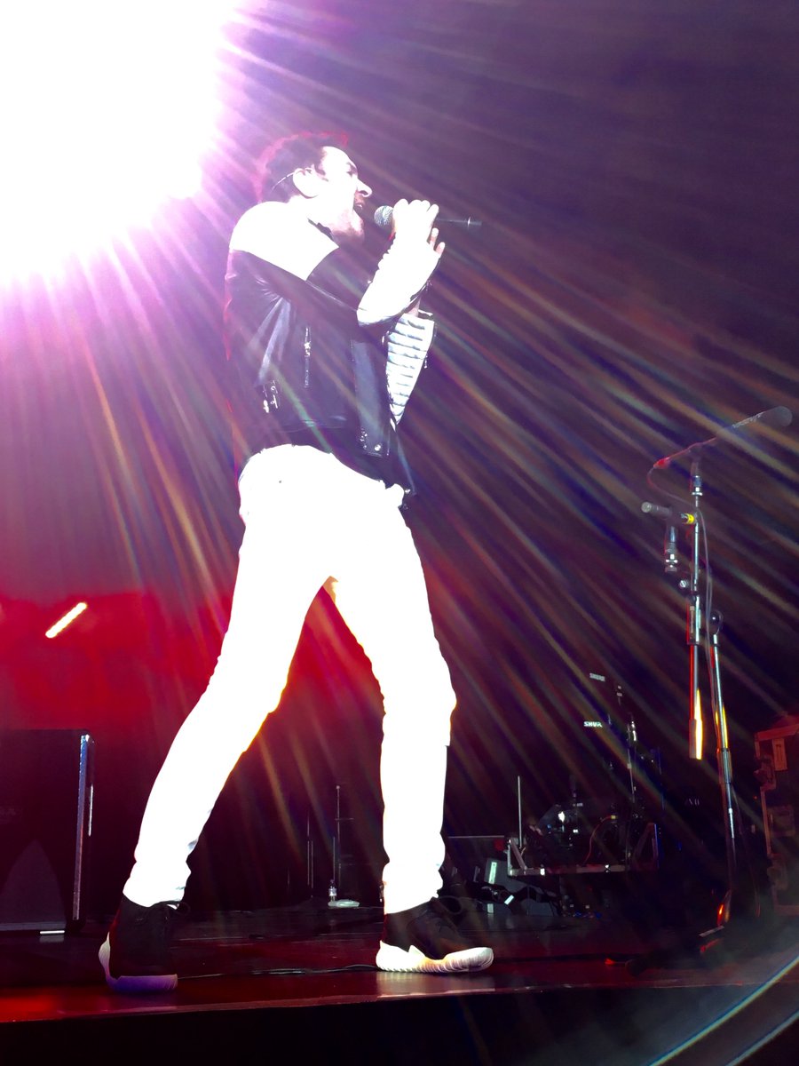 Help <a href="/duranduran/">Duran Duran</a> support <a href="/CureCancerNow/">gabriellesangels.org</a> &amp; bid to meet the band + get 2 premium tix:  chrty.bz/1QYQWXW