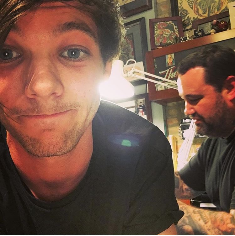 poorlydrawn1d's tweet photo. https://t.co/KN13Lc3tAD