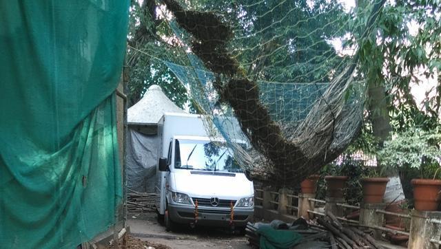 Hindustan Times (@httweets) on Twitter photo Money goes down the drain: Rs 7-cr bomb detector to be used as police van (<a href="/rahul_mahajani/">Rahul Mahajani</a>) read.ht/BAIt Money goes down the drain: Rs 7-cr bomb detector to be used as police van (<a href="/rahul_mahajani/">Rahul Mahajani</a>) read.ht/BAIt