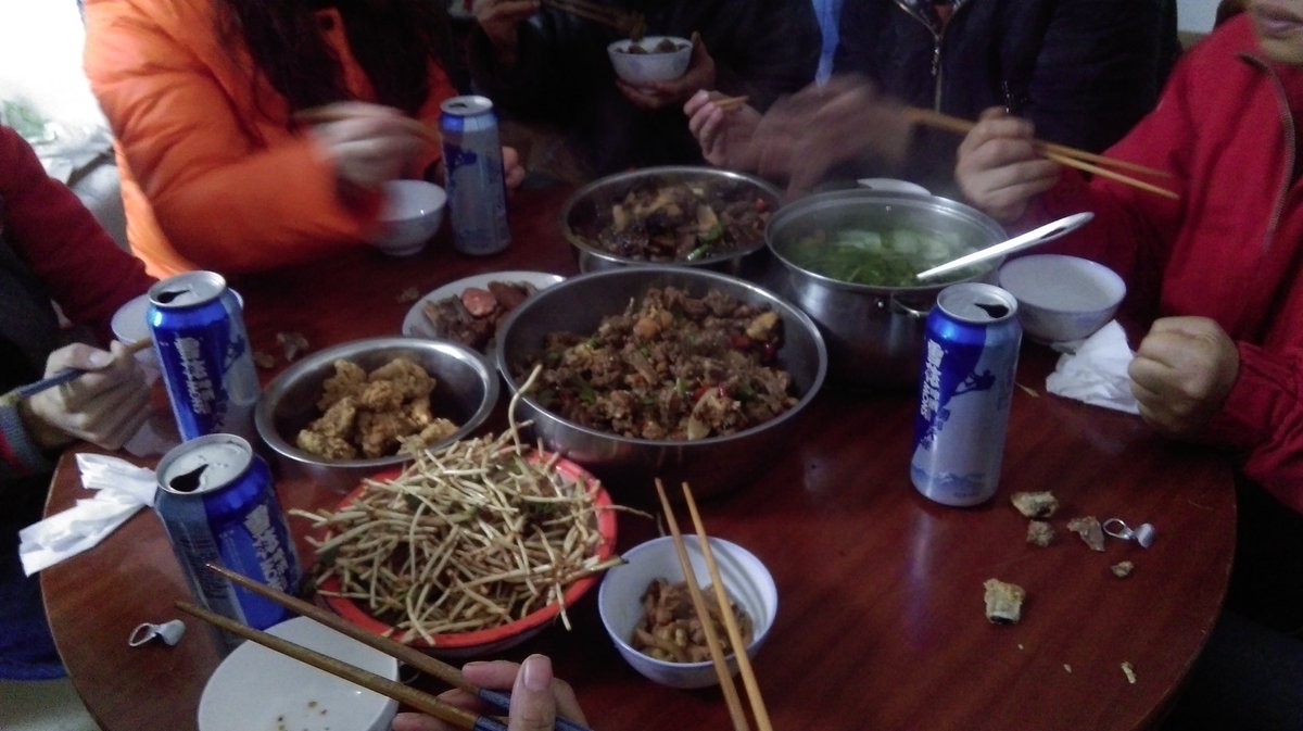 JasonKiddpop's tweet image. Family dinner