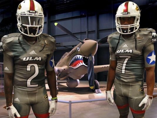 leg12tim's tweet photo. Just a few more hours until we officially #TakeFlight in #three1eight for
National Signing Day https://t.co/rHxvvdKpL1