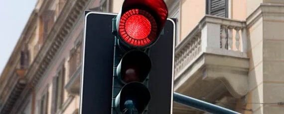 pdrlaplata's tweet photo. Implementan plan de reparación de alumbrado público y semáforos en #LaPlata https://t.co/01tTqmOvaw https://t.co/JwXonYGcIO