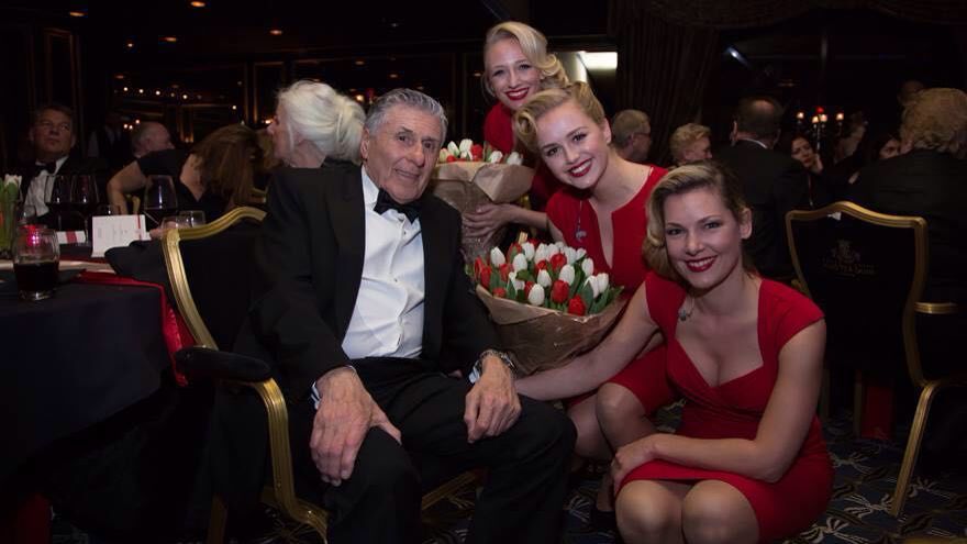 Photo with 'mister Ajax' himself! #ajax #singing <a href="/huisterduin/">Huis ter Duin</a>