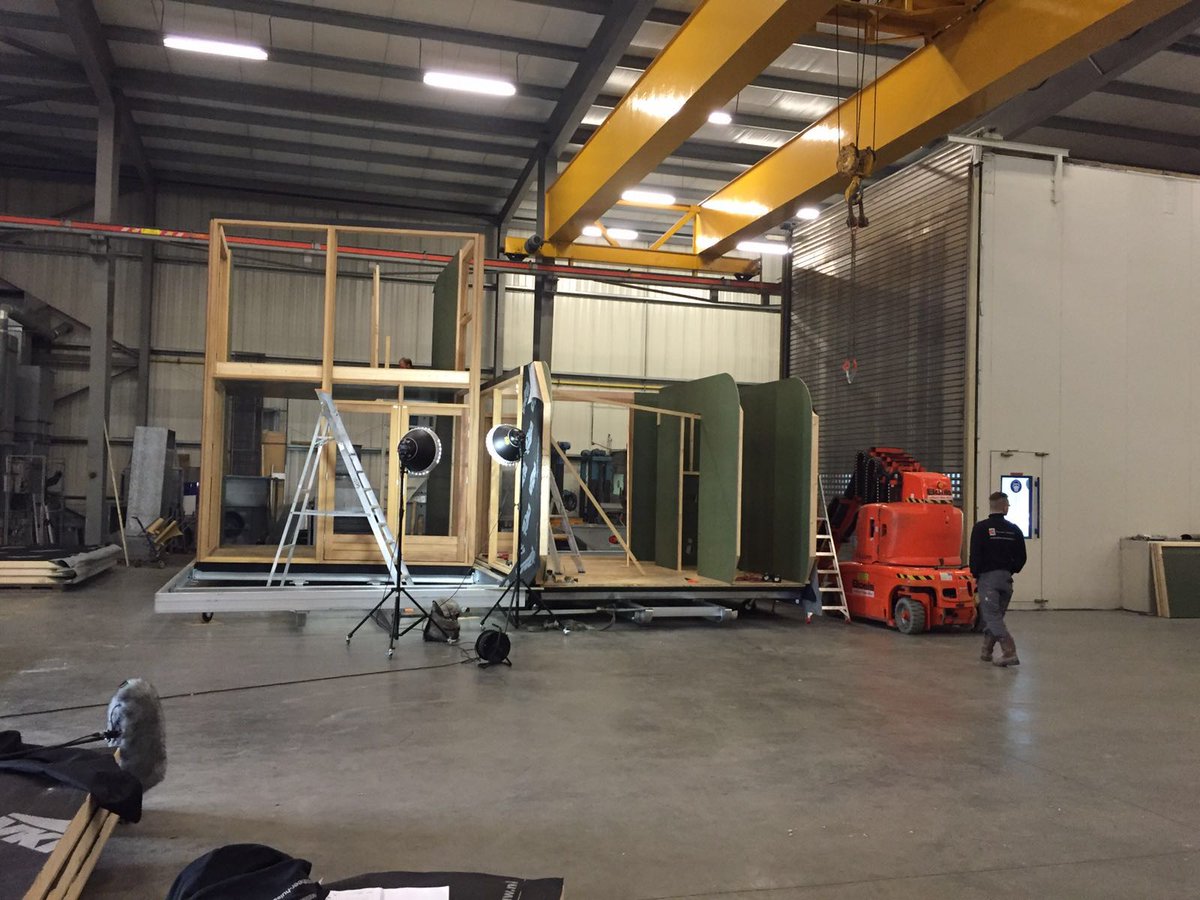 Goetheer_H's tweet image. Deze week gestart met strandhuisjes @ZonneweeldeZEE met @VKPBV @LambertKozijnen @CerfixConstruct @vanVugtConstruc