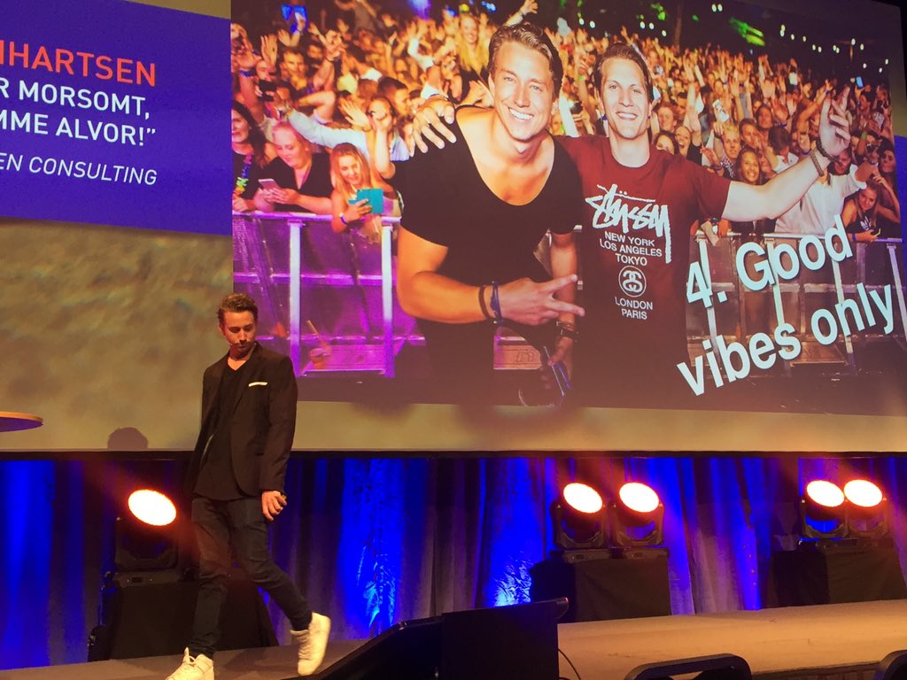 Rått foredrag <a href="/Stianrein/">Stian Reinhartsen</a> 👏👏👏🙃  #somed2016 #snapchat