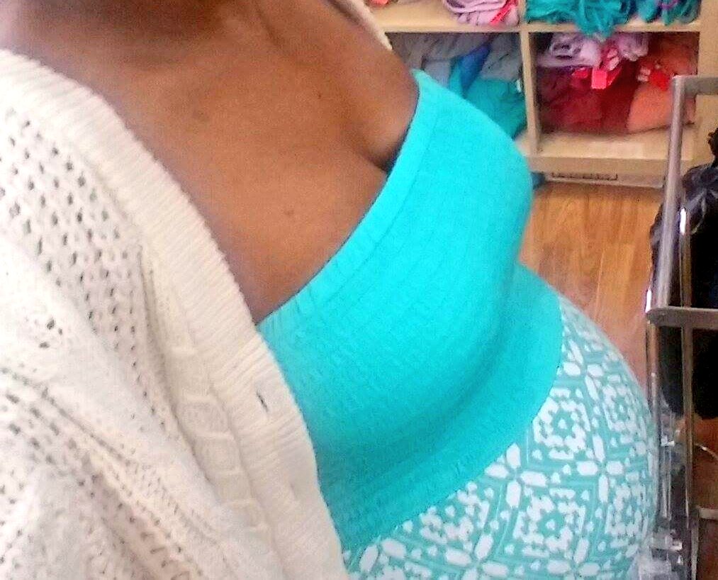 Moenayee's tweet photo. 4wks And 6days To Go...👣 https://t.co/kDiU6RHcuf