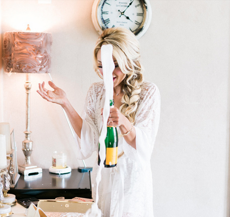 stylemepretty's tweet photo. We're feeling totally inspired by this champagne shot: https://t.co/Gizt116KiK Photo: Awake Photography https://t.co/Yzrjcp7Dxr
