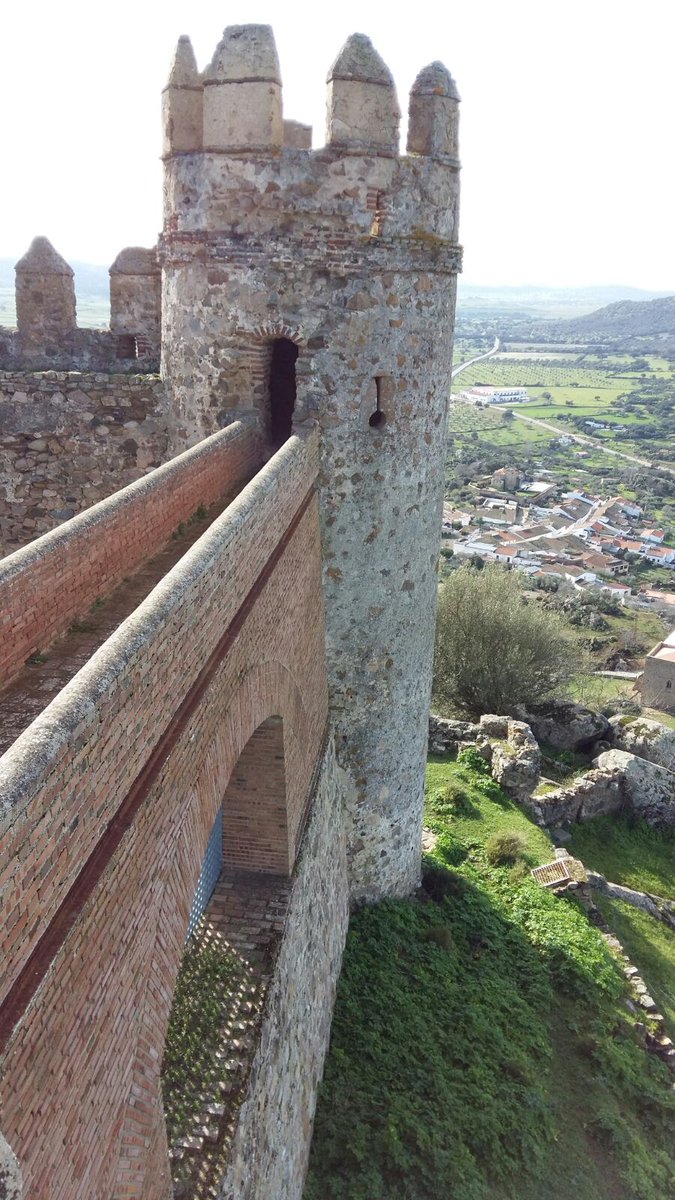 #castillo #burguillos del cerro. #badajoz