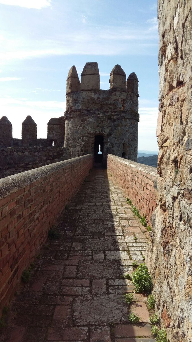 #castillo #burguillos del cerro. #badajoz