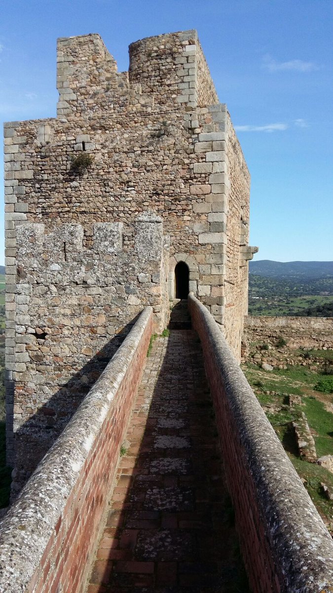 #castillo #burguillos del cerro. #badajoz