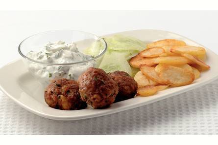 Woensdag, gehaktdag: Griekse gehaktballen met yoghurtsaus qeller.com/nl/2016/02/03/…