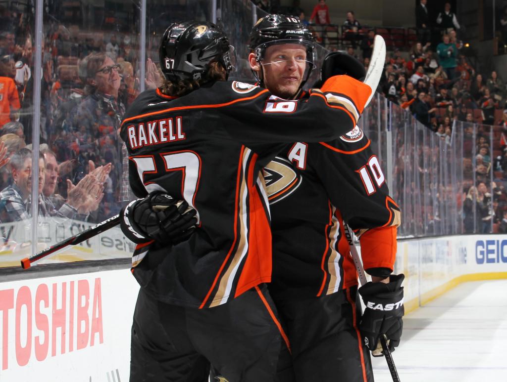 NHL's tweet photo. FINAL: @AnaheimDucks (3) - @SanJoseSharks (2)
Recap: https://t.co/LNaJEQeKNV
#SJSvsANA https://t.co/bnTQmmC5th
