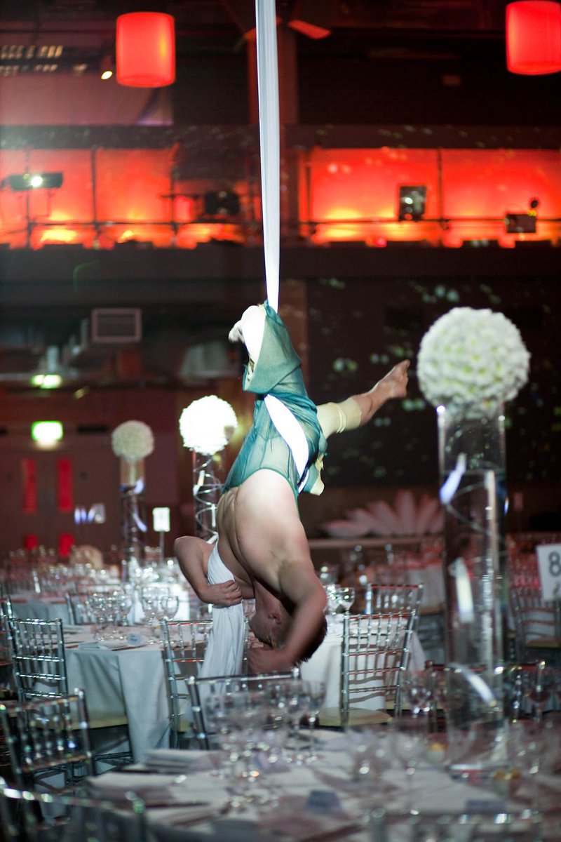 adams_hire's tweet photo. Can you believe it? 5 years ago at The O2 with @bubblefood #crystalchair https://t.co/3w01E4fNkp