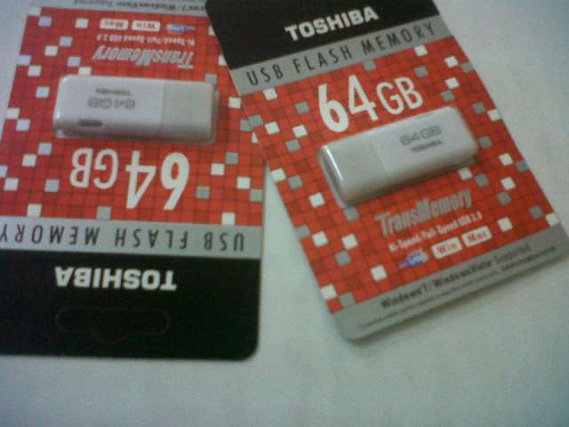 phiphie20's tweet photo. Yang minat flashdisk 64gb, cuma @90ribu https://t.co/ynhHIiUVkb