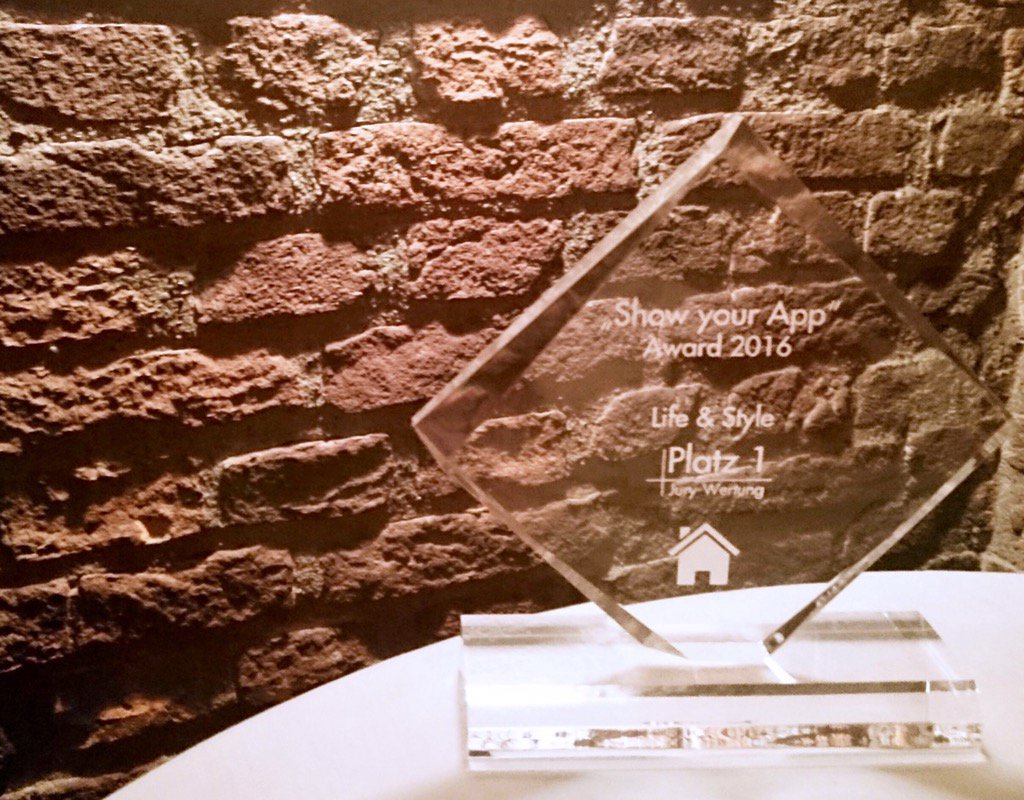 aboutyou_com's tweet photo. Wohoo! 1. Platz beim #showyourapp Award in der Kategorie 'Life&Style'! Danke & Congrats ans Mobile Team
🍾✌🏻️🎉 https://t.co/nGC99CF0F4