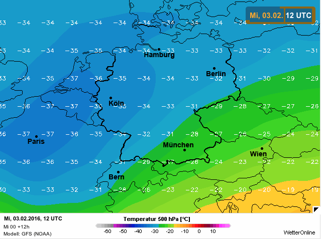NoodweerBenelux's tweet image. Bedankt voor alle #felicitaties! We bevinden ons in de achterkamer van een #koudefront met lokaal #winterse buien.