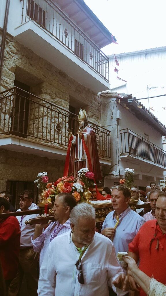 joseserra8's tweet photo. Que rabia no poder estar hoy en el pueblo... Viva San Blas bendito!!! #Serranillos https://t.co/vr5YIi4c7f
