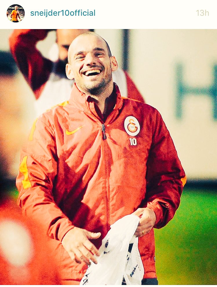 lorant_werner's tweet photo. #belike @sneijder101010 #behappy #gunaydin #gutenmorgen #goodmorning https://t.co/NhHf6Gdoyn