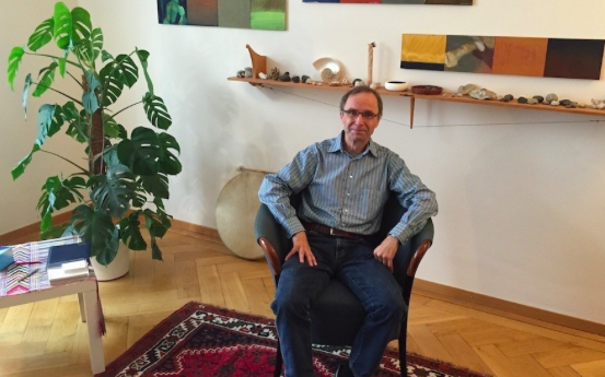 getslipstream's tweet image. Meet the Only #Doctor in the World #Legally Allowed to Use #LSD to Treat Patients bit.ly/1KpjgBq #drugs