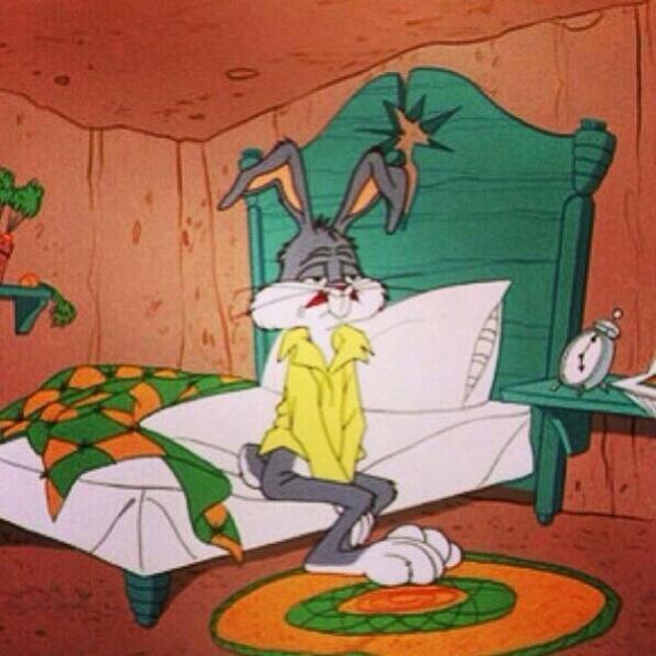 LmaoSauce's tweet photo. Me every morning when my alarm goes off for school https://t.co/sekDnTIsR1