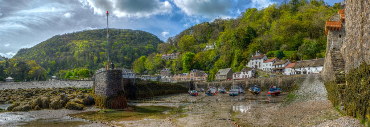 willisphotog's tweet photo. Happy hump day people! 
#worcestershire #photog #lynton #devon #port #coast #HDR #landscape #tide #green https://t.co/p9suepweaS