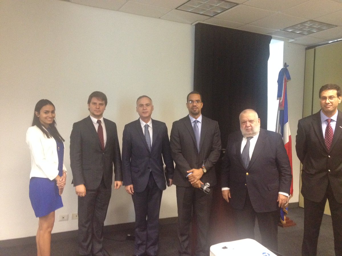 Dominik Cumhuriyeti İhracat ve Yatırım Merkezi ile bir toplantı düzenlendi.