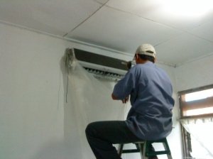 SolutionAircon's tweet photo. Ac anda bermasalah?Ingin Ac anda ttap trawat? Serahkan pd AIRCON SOLUTION Jl.Gotong Royong No.6/Hubungi:085211113355 https://t.co/RtYf2JpT9O