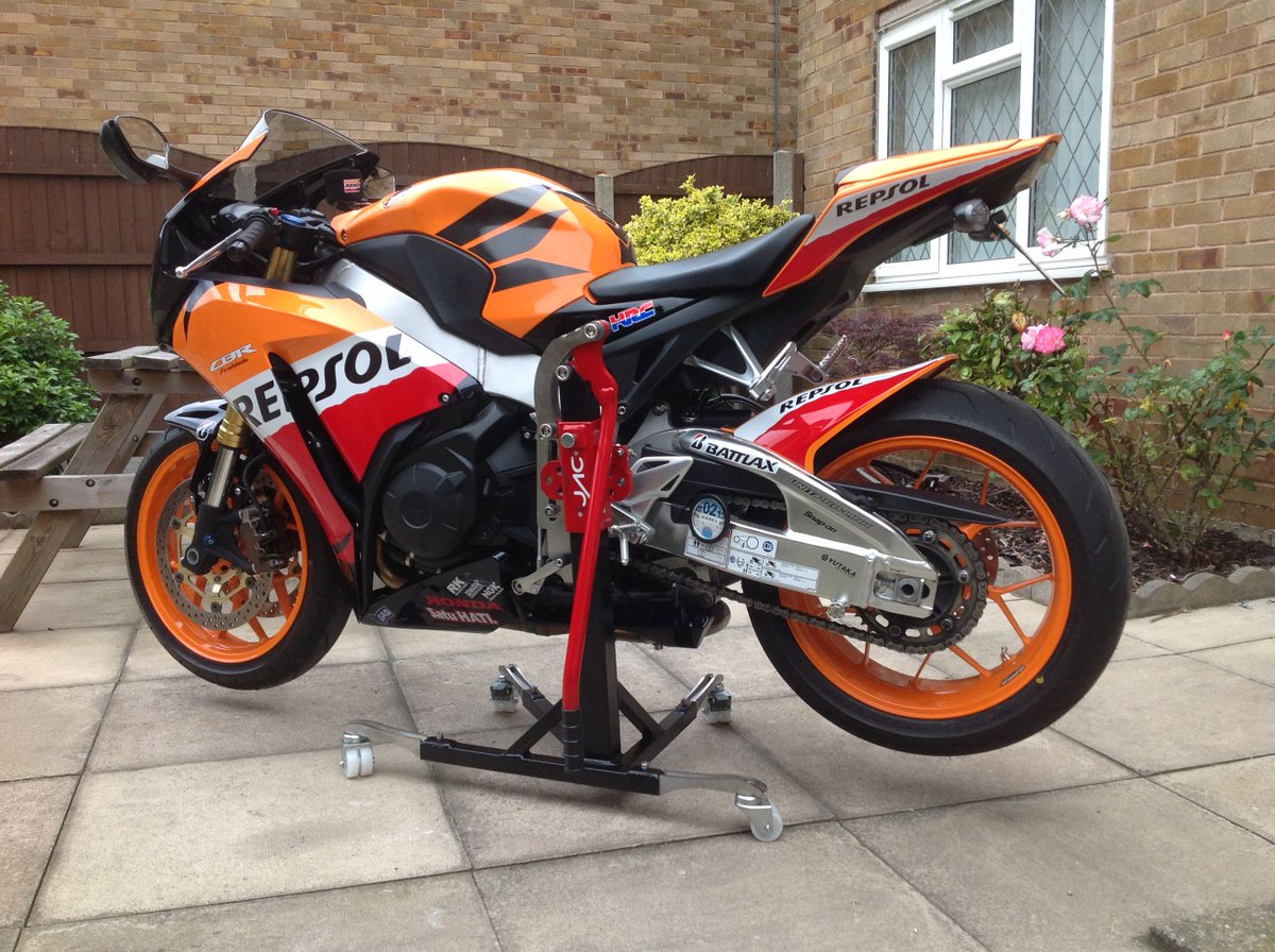 1jac.com best bike stand on the market, 14 money back guarantee <a href="/dean_ellison/">Dean Ellison</a> <a href="/racingellison/">James Ellison</a>