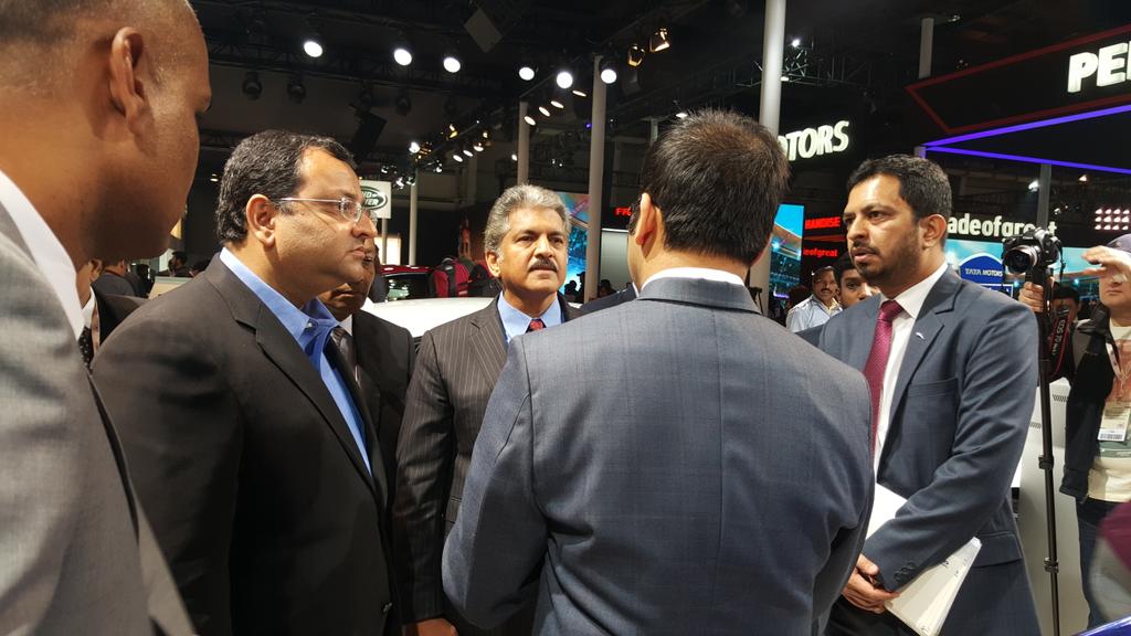 SwatiKJain's tweet photo. Nice to see Anand mahindra and Cyrus Mistry together at the @AutoExpo2016 https://t.co/SlWQutE1B6