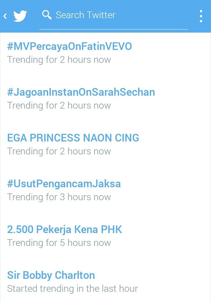 SonyMusicID's tweet photo. Yoohoo! Trending Topic #MVPercayaOnFatinVEVO keren! @FatinSL @Fatinistic @FilmDreamsID https://t.co/MktcN0MMGV