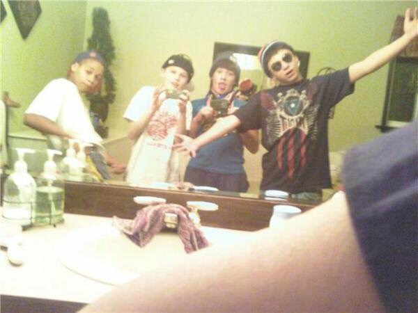 Tjones2799's tweet photo. Free my bros #freesnatch #freeJwheelz https://t.co/vMUoHbePui