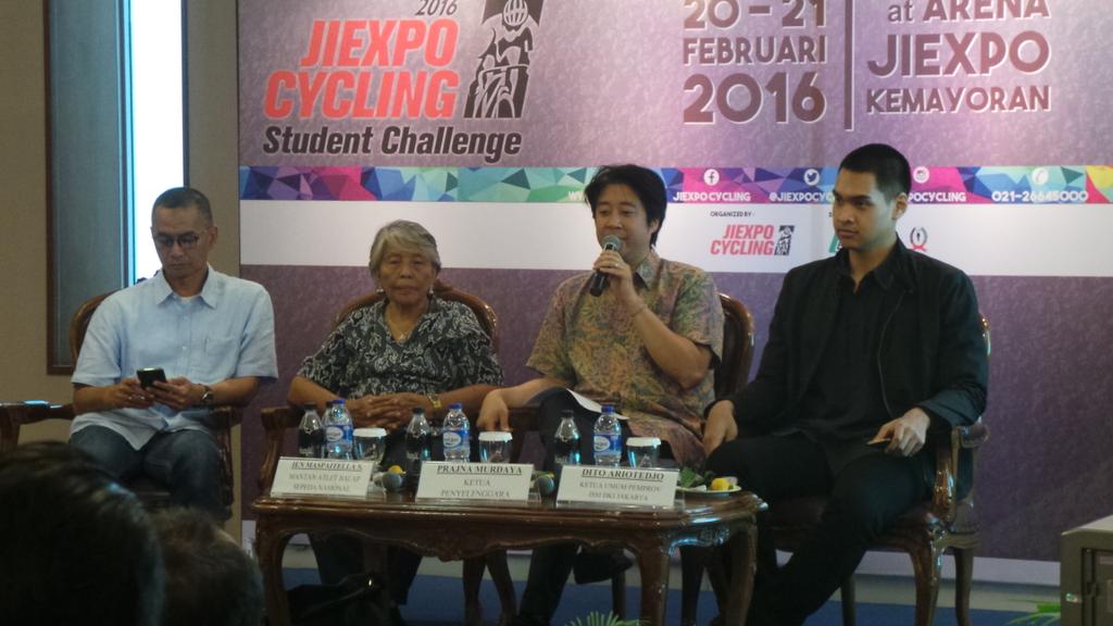 JIEXPO tweet media