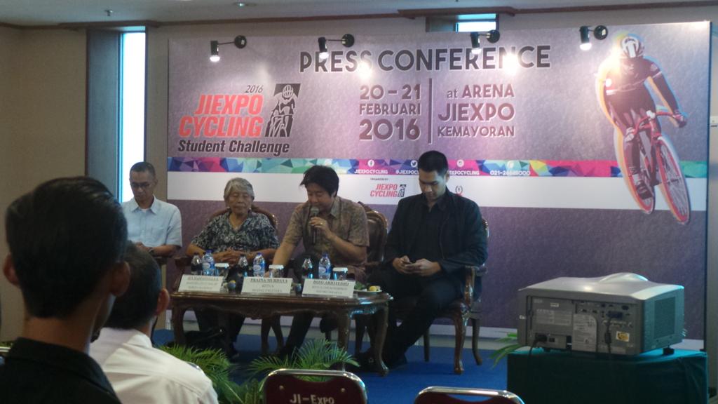 JIEXPO tweet media